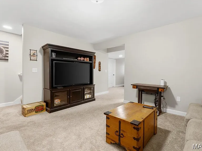 601 Monarch Dr — Photo 27