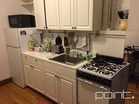 Rented by Point NYC | media 19