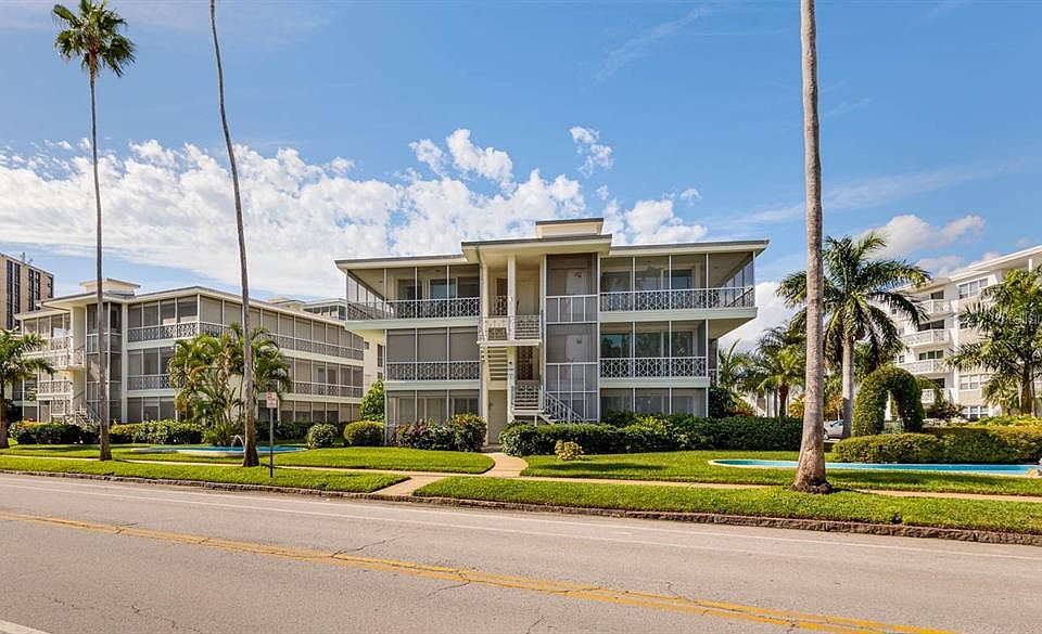 Whispering Waters Condominiums 1036 N Shore Dr NE Saint Petersburg FL