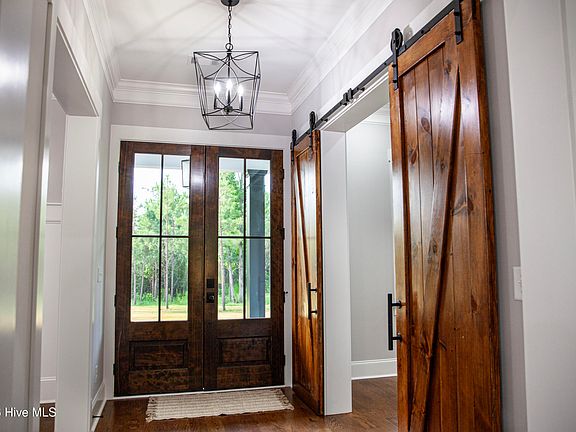 5th image of 229 Marsdale Drive