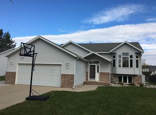 2817 37th Ave S, Fargo, ND 58104