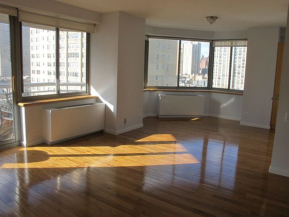 4th image of 401 E 84th St APT 11C