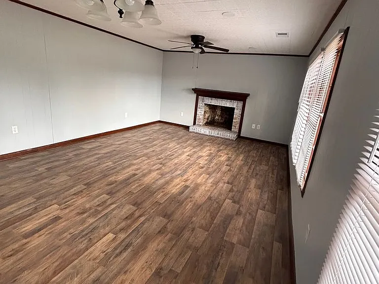 5365 W Oglethorpe Hwy — Photo 13
