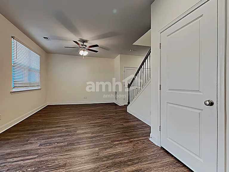 307 Bering Ln — Photo 6