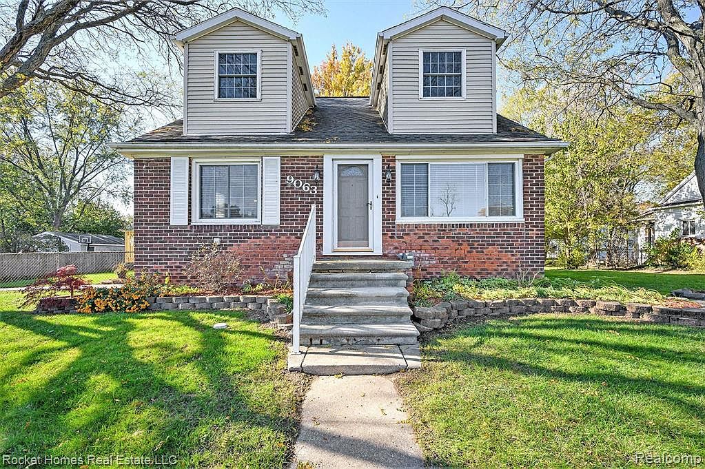 9063 Beatrice St Livonia MI 48150 Zillow