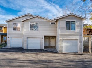 1686 NE Lotus Dr, Bend, OR