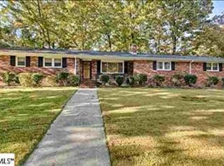 300 Cardinal Dr, Taylors, SC 29687
