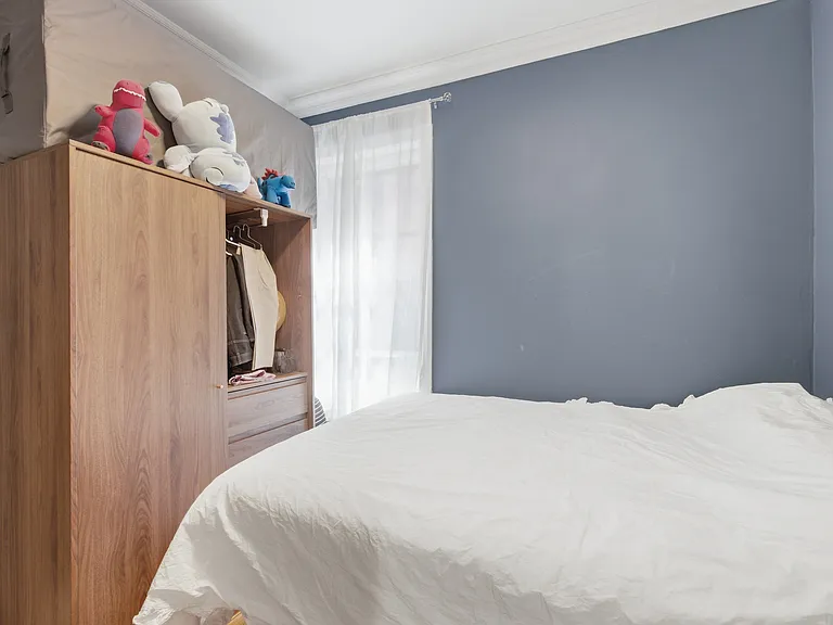 31 Tiemann Pl #7 — Photo 4