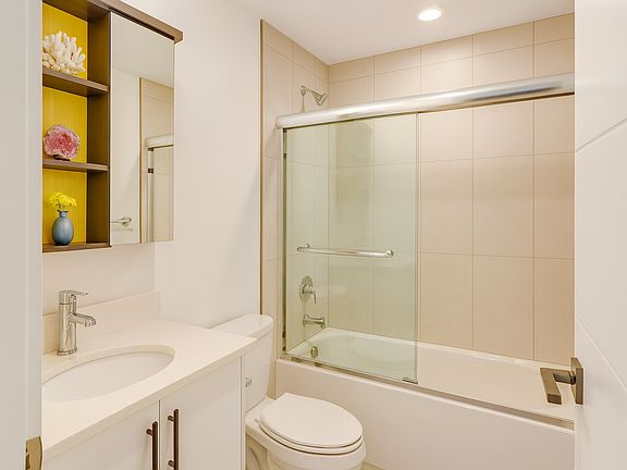 5th image of 60 Frederick St #809