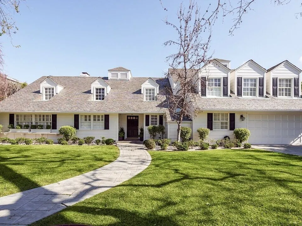1146 Corsica Dr