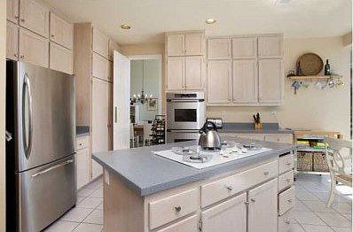 5th image of 4579 Mercurio St