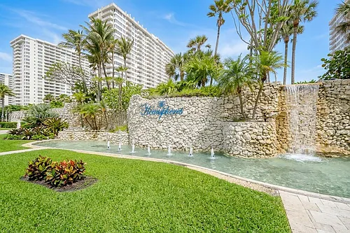 1985 S Ocean Dr #2B Photo 1