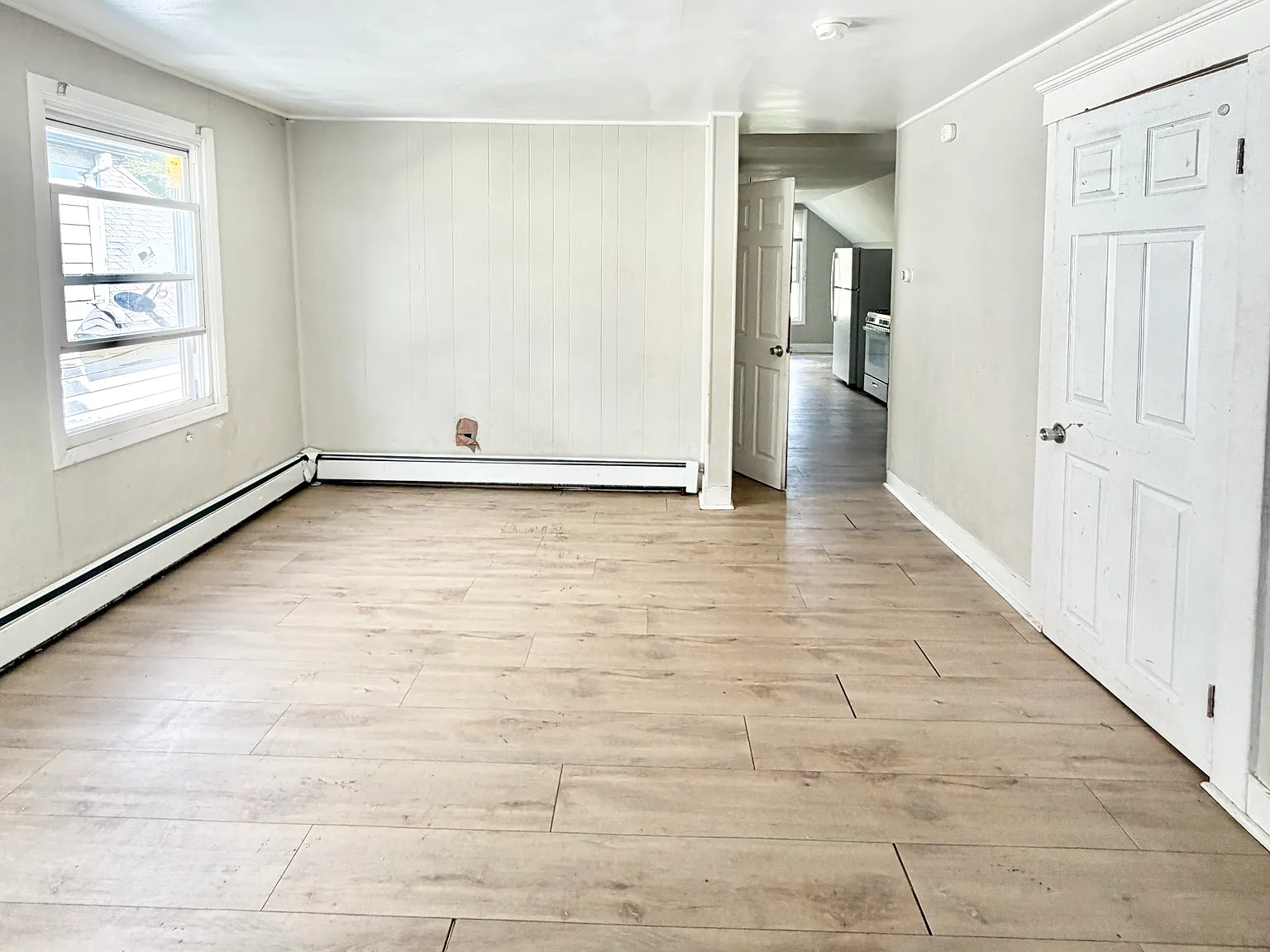 2 bed, 1000 sqft, $1,525 — Photo 3