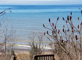 7270 Elm St, South Haven, MI 49090