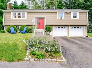 26 Hale St, Portland, ME 04103