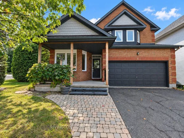 8 Colindale Ave, Ottawa, ON K2J 4V6