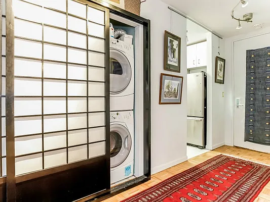 Sold by Sotheby's International Realty | media 8