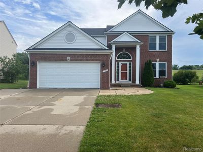 7753 Turrillium Ln, Waterford, MI, 48327