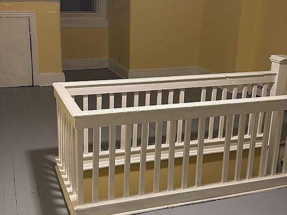 5th image of 28 Daymond St