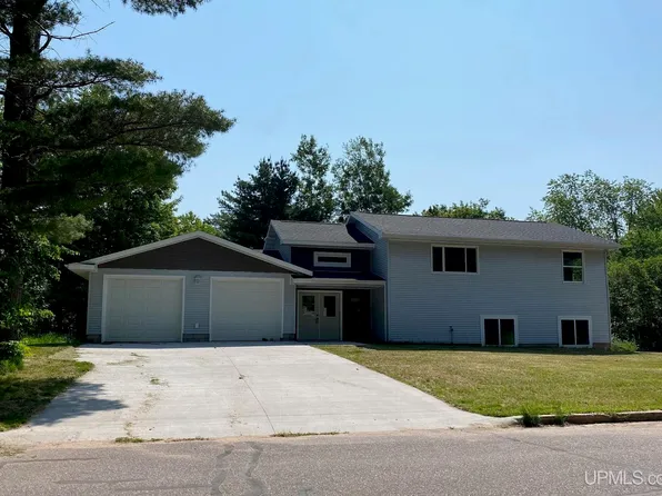 212 Judy St, Marquette, MI 49855