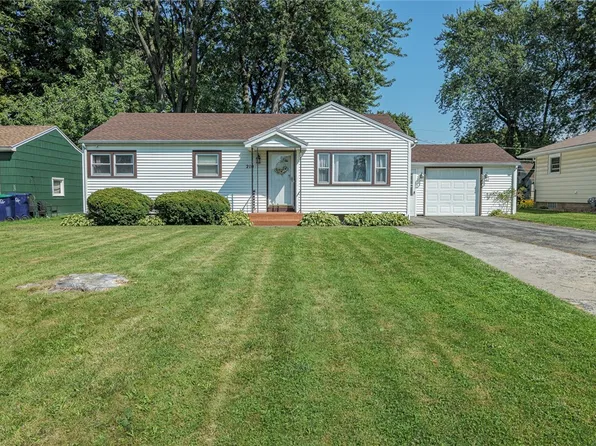 210 Marwood Rd, Rochester, NY 14612