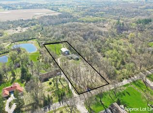 6715 Giant Oaks Rd, Wonder Lake, IL 60097