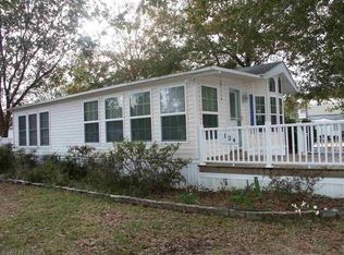 124 Horn Dr, Lillian, AL 36549