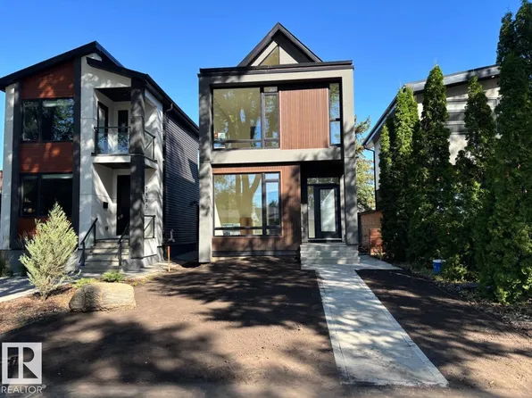 7928 97th Ave NW, Edmonton, AB T6C 2B7