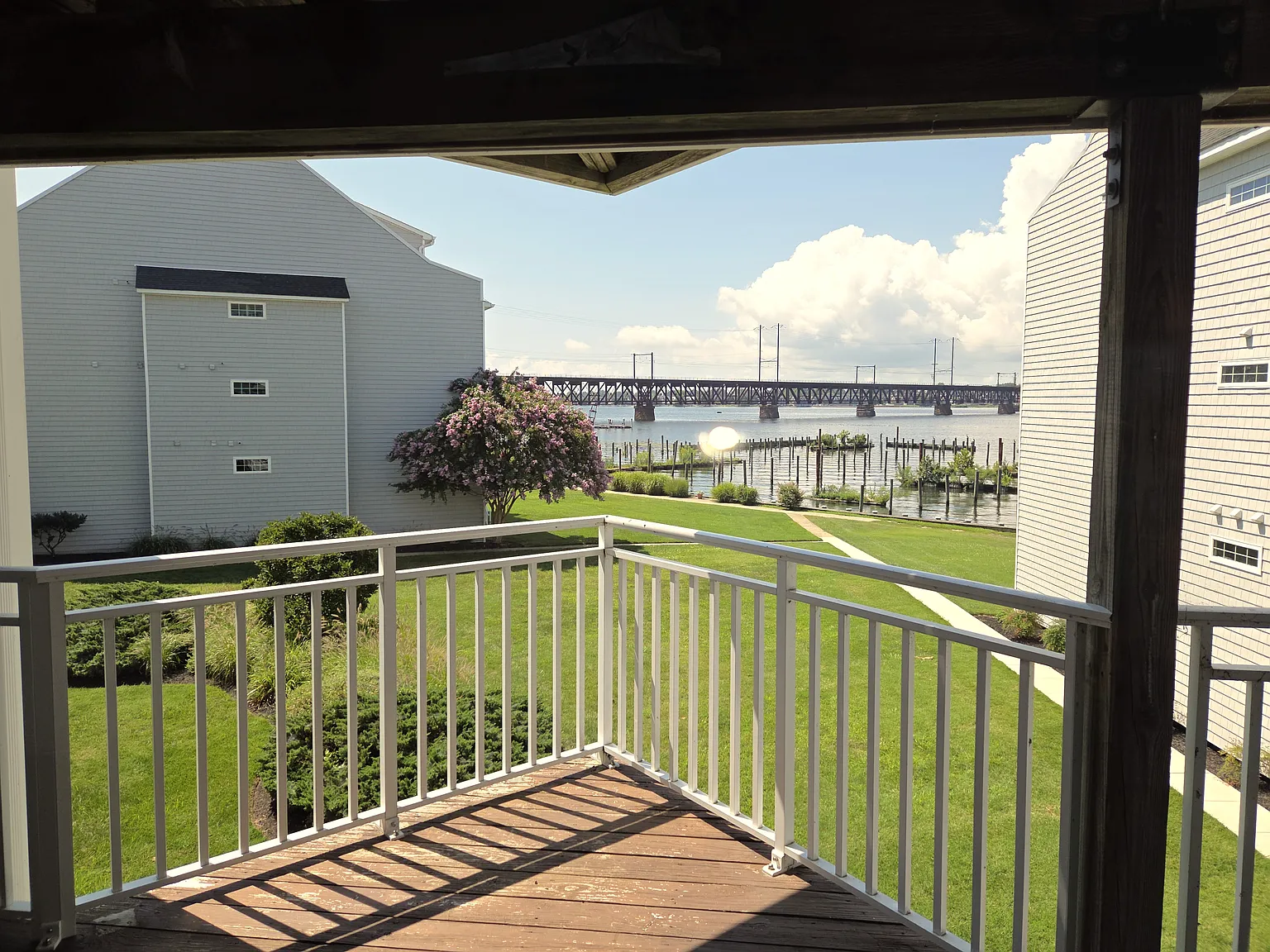2 bed, 1300 sqft, $2,150 — Photo 3