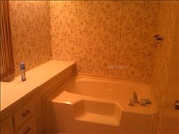 5th image of 203 Bay Ct