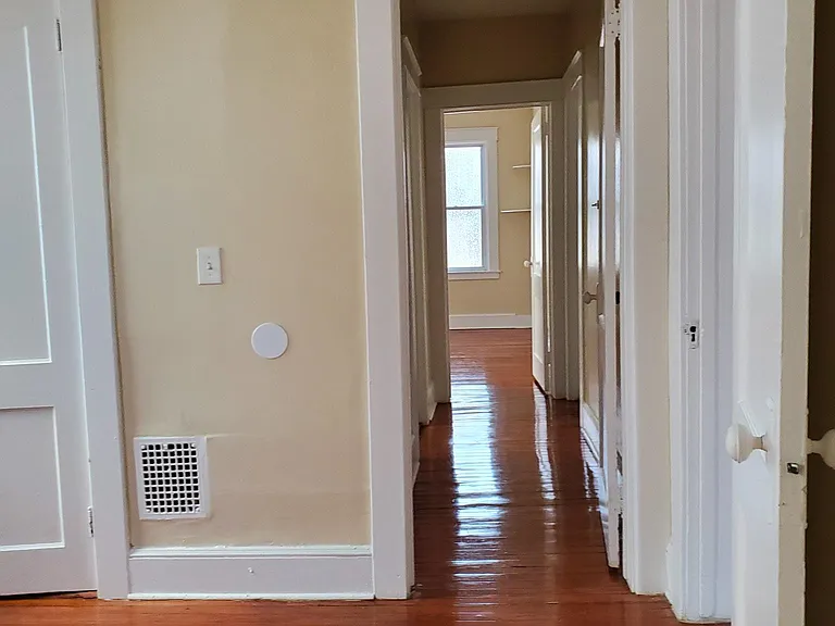 107 Sheffield Ave — Photo 9