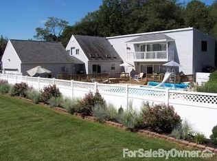 24 Robin Ln, Marshall, IL 62441