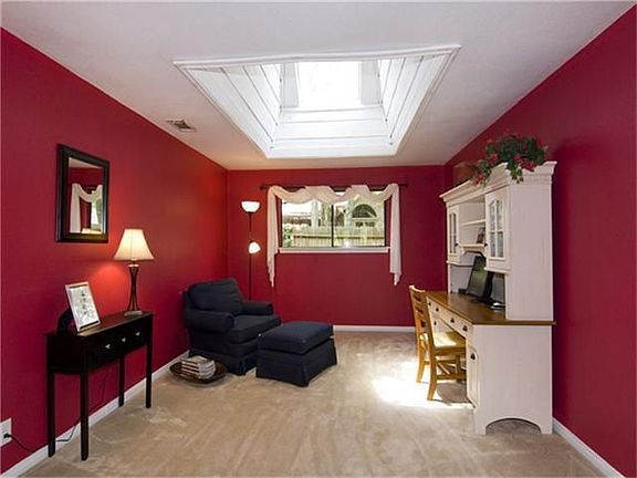 5th image of 101 E Park Dr