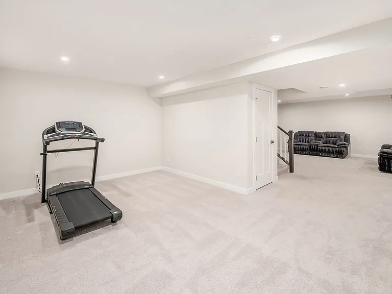 589 Melick Dr #1 — Photo 59