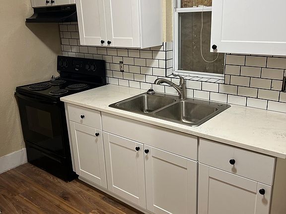 3rd image of 3934 Brooklyn Ave