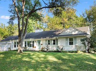 8225 Belinder Rd, Leawood, KS 66206
