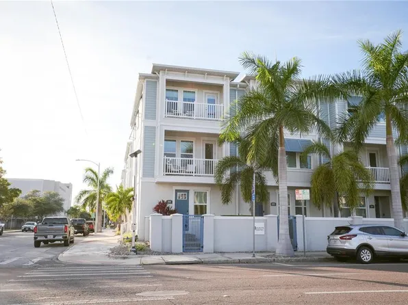 260 8th St N, Saint Petersburg, FL 33701