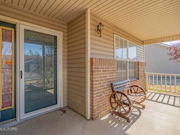 3rd image of 9928 Tinsmith Way