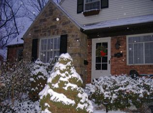 746 Gypsy Ln, Pittsburgh, PA 15228