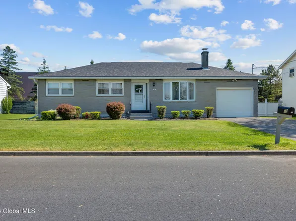 10 Hadden Lane, Troy, NY 12180