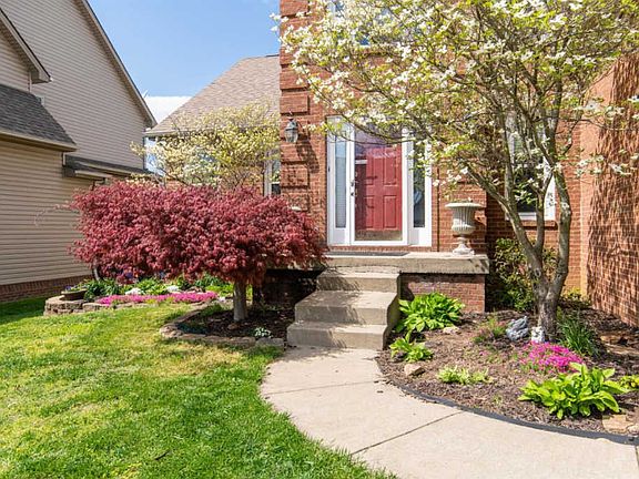 2nd image of 2208 Barrington Ln