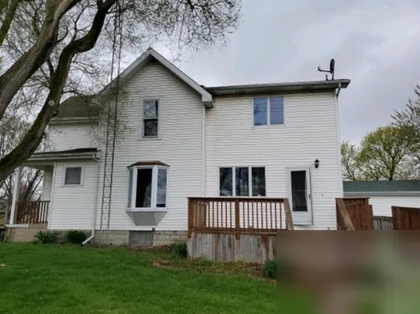 115 W 2nd Ave, Clifton, IL 60927