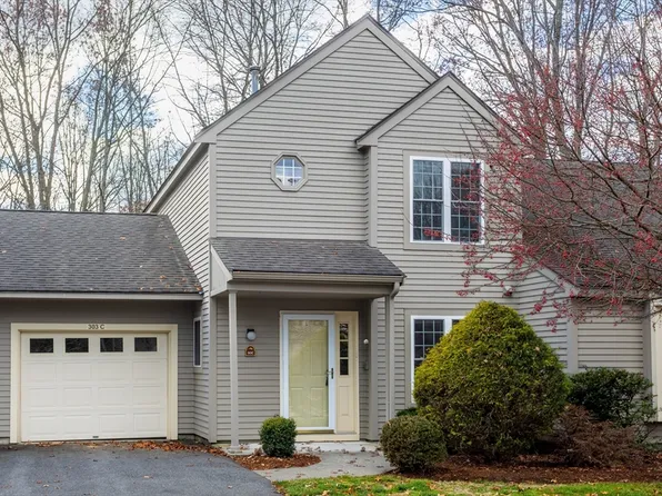 303 Ridgefield Cir #C, Clinton, MA 01510