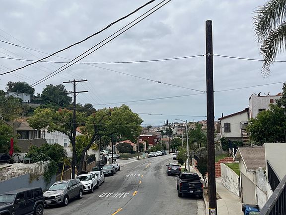 2nd image of 3630 Pomeroy St