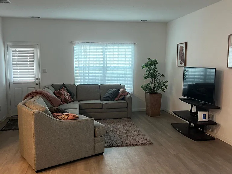 6724 Arid Way — Photo 5