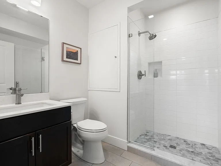 320 Maverick St #303 — Photo 6