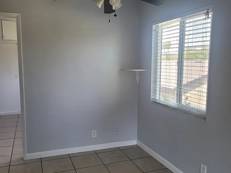 8431 San Carlos Ave #B — Photo 3