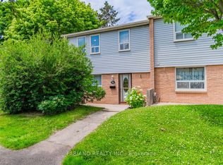1055 Shawnmarr Rd UNIT 96, Mississauga, ON L5H 3V2