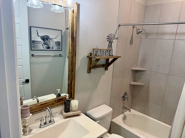 2413 Stella Ln — Photo 13