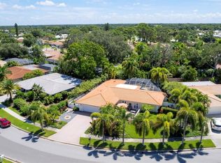 7459 Biltmore Dr, Sarasota, FL 34231